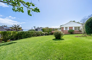 8 Pleasant Place, Mellons Bay, Manukau City