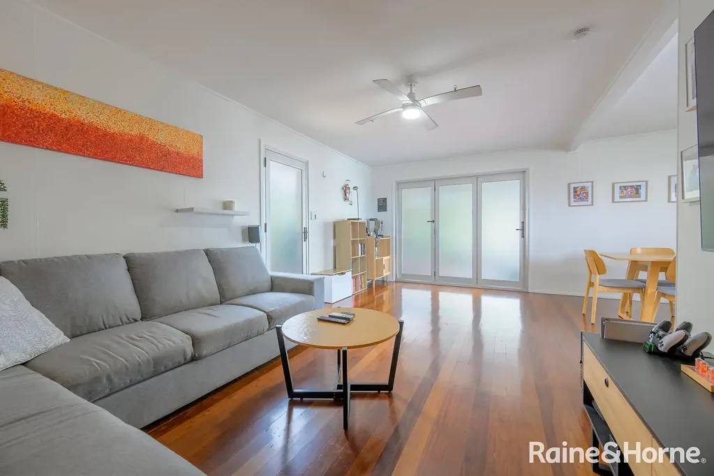5 Patrick Street, West Gladstone, QLD 4680