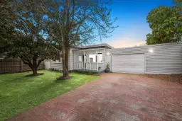 2 Sunshine Street, Rowville