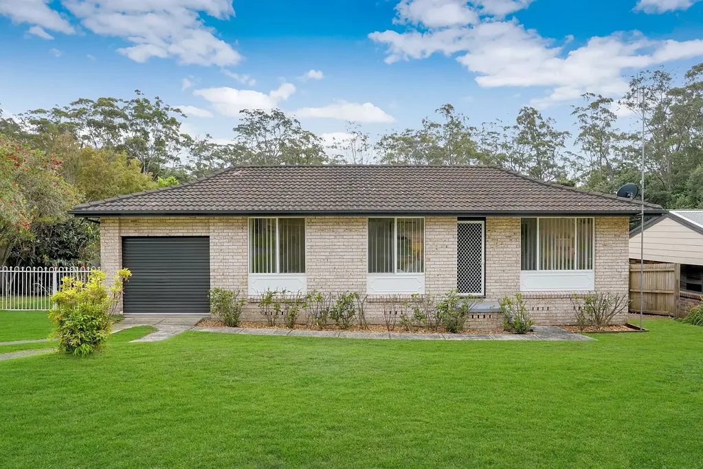 3 Childs Close, Green Point, NSW 2251