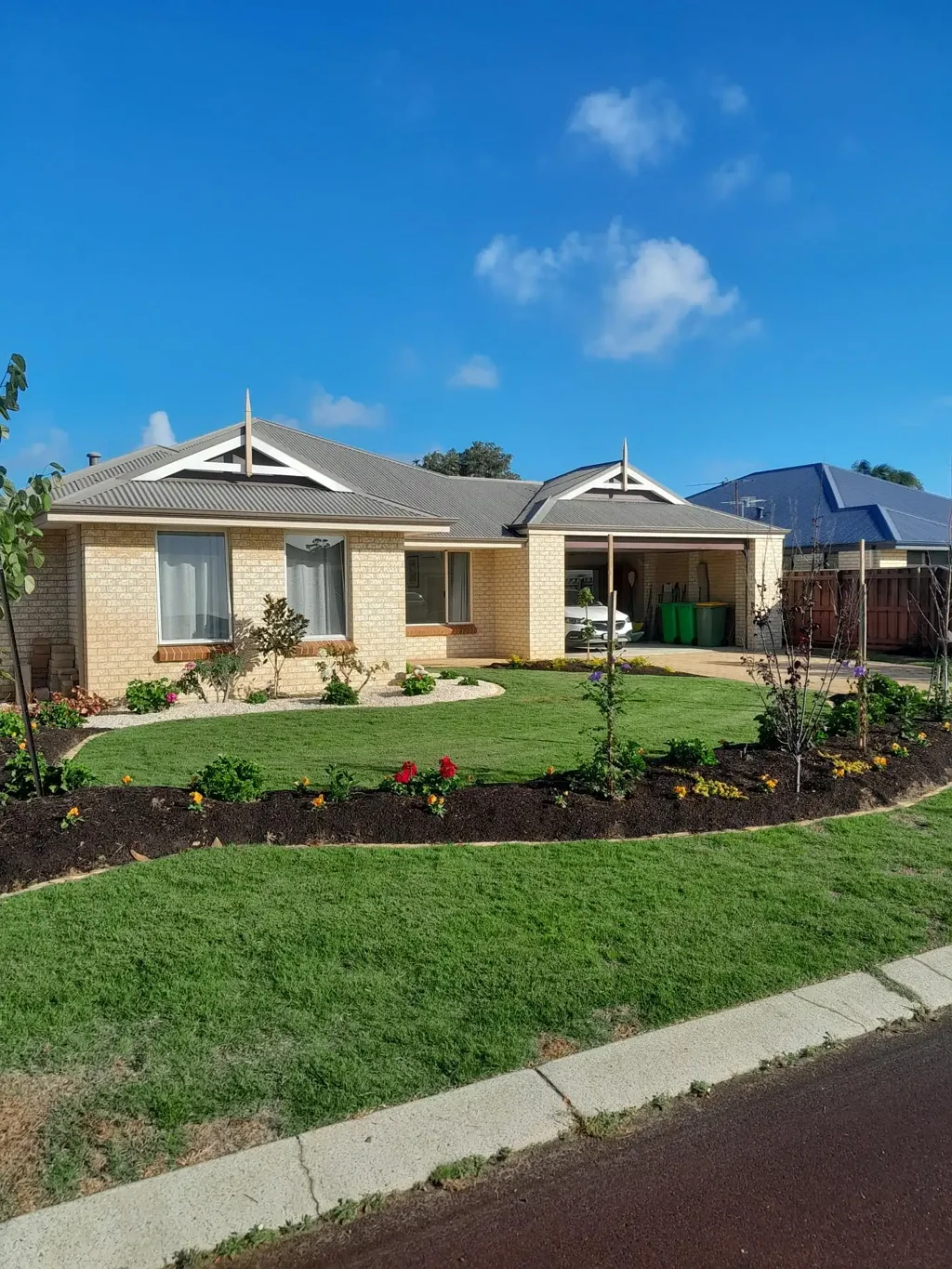 124 Macquarie Drive, Australind, WA 6233, 4 Bedrooms, 2 Bathrooms, House
