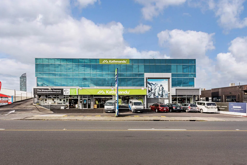 Takapuna COST EFFECTIVE SPACE - 500M² - 1,230M²