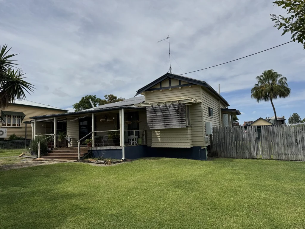 10 Boyle Street, Monto, QLD 4630