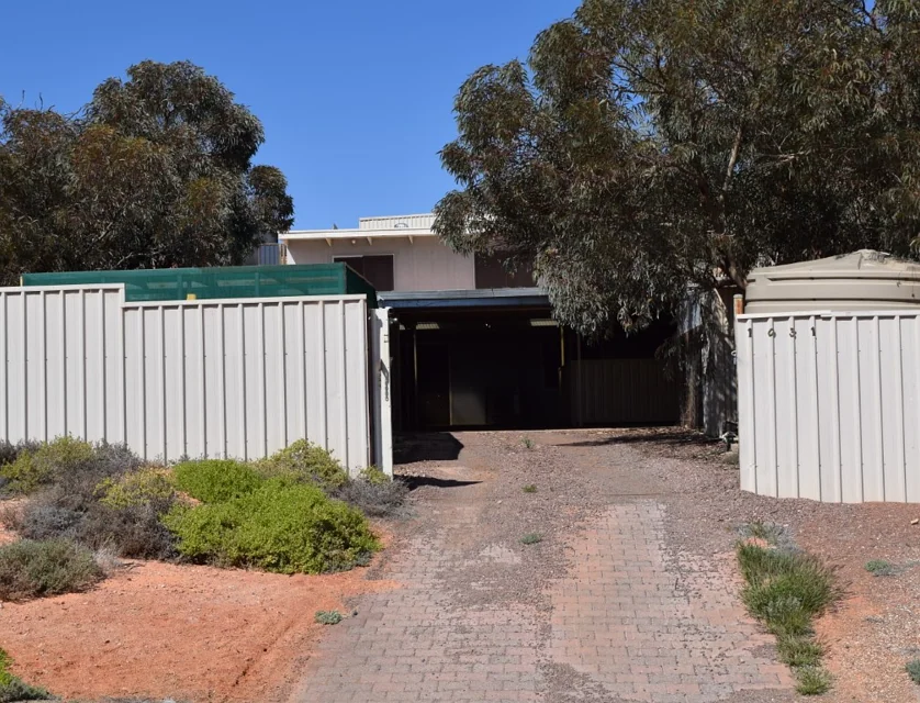 Lot 1031 Oliver Street, Coober Pedy, Outback, 4 ਕਮਰੇ, 1 ਬਾਥਰੂਮ, House