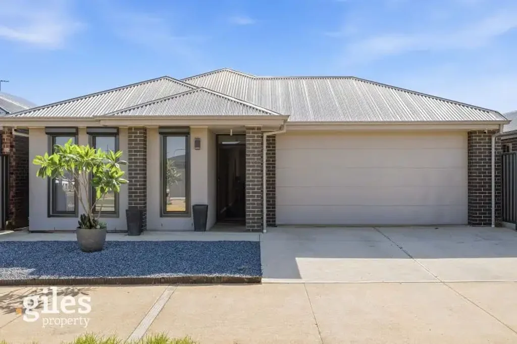 Munno Para Downs 3 Bedroom Modern Family Living at Its Best