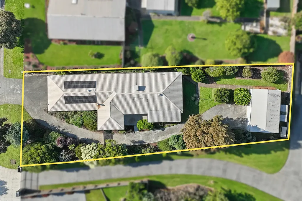 Drouin 4房  VERSATILE HOME, LARGE SHED AND EXCITING POTENTIAL