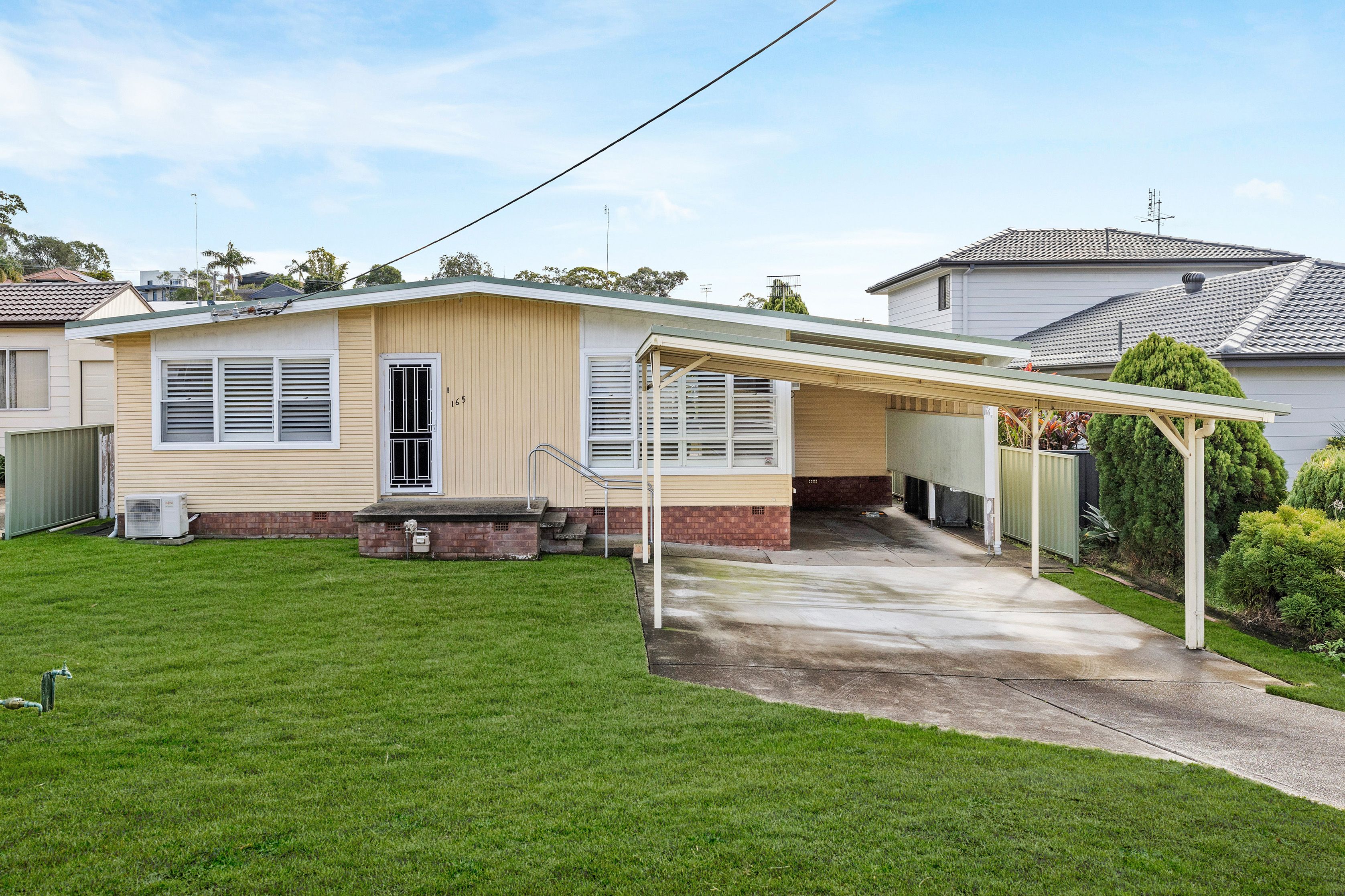 165 WOMMARA AV, BELMONT NORTH NSW 2280, 0 chambres, 0 salles de bain, House