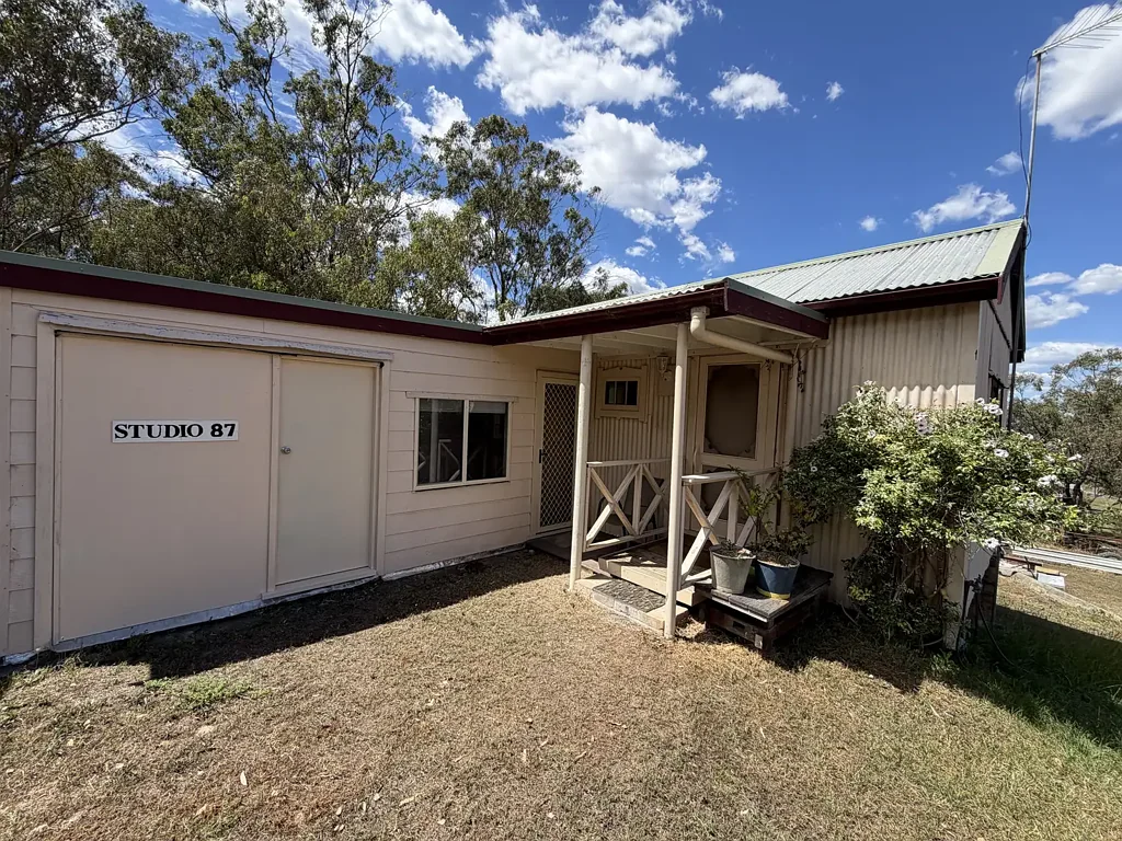 Neat and Tidy Studio For Rent!