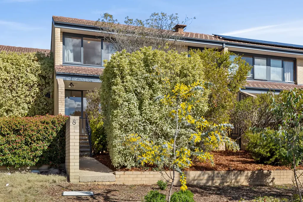 Cook 3房  Charming Split-Level Living in Leafy Cook