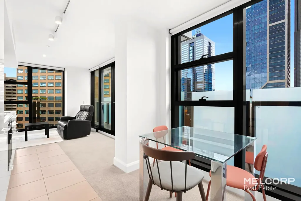CONTEMPORARY TWO-BEDROOM IN THE HEART OF CBD - FURNISHED