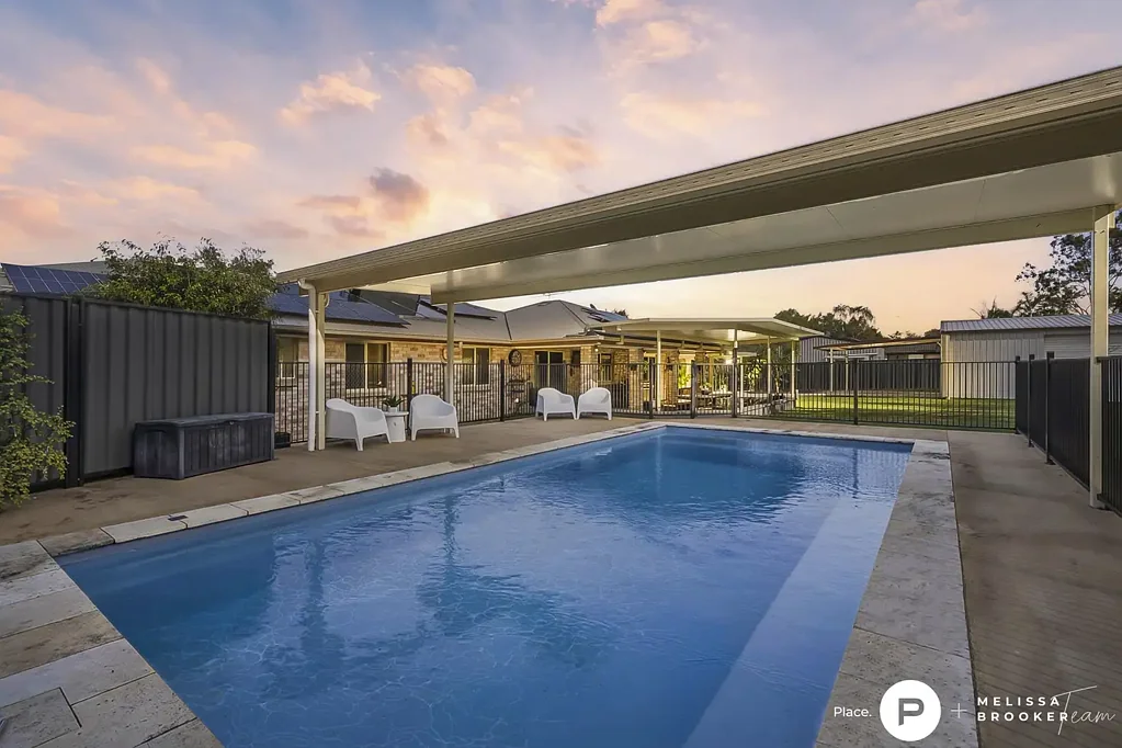 Caboolture 4 Bedroom Pool and multiple indoor/outdoor living areas