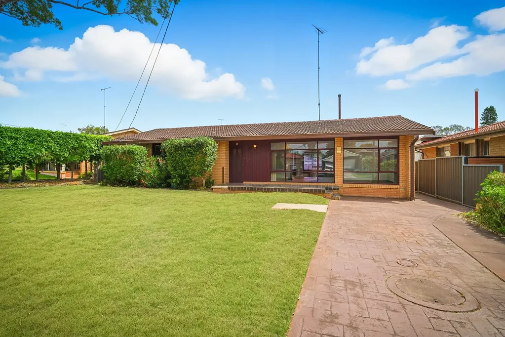 3 Bedroom Home in Prime South Penrith Pocket!