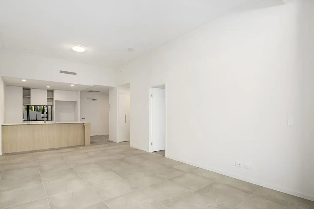 Hope Island 1 Slaapkamer Large 90m2 Groundfloor 1 Bedroom Apartment Plus Multi Purpose Room & Car Park