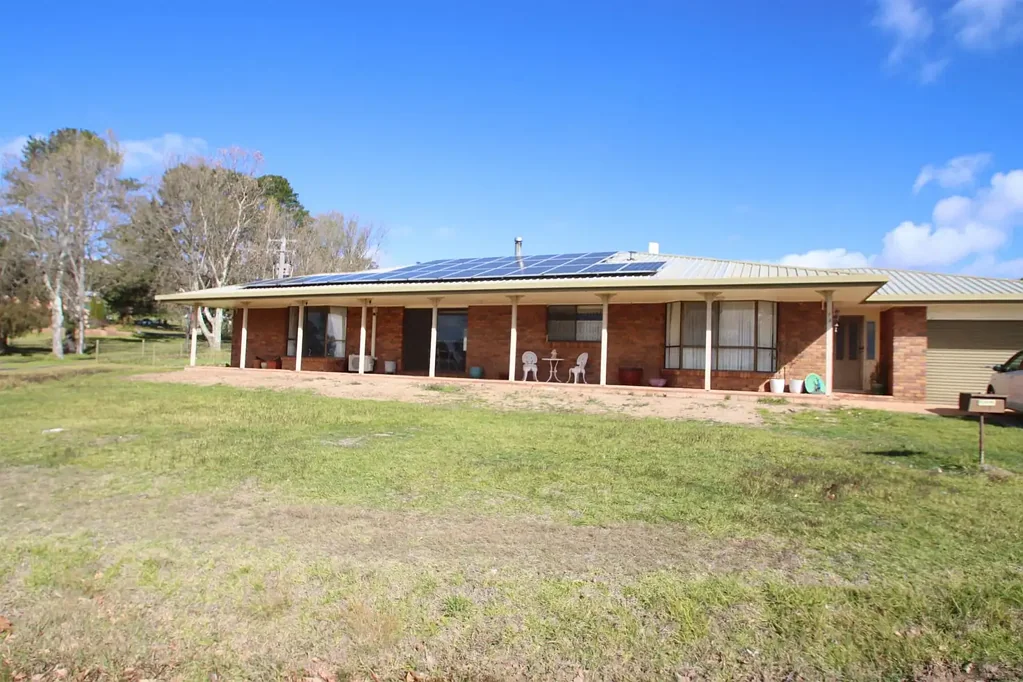 Tenterfield 3Zimmer Corner block..
