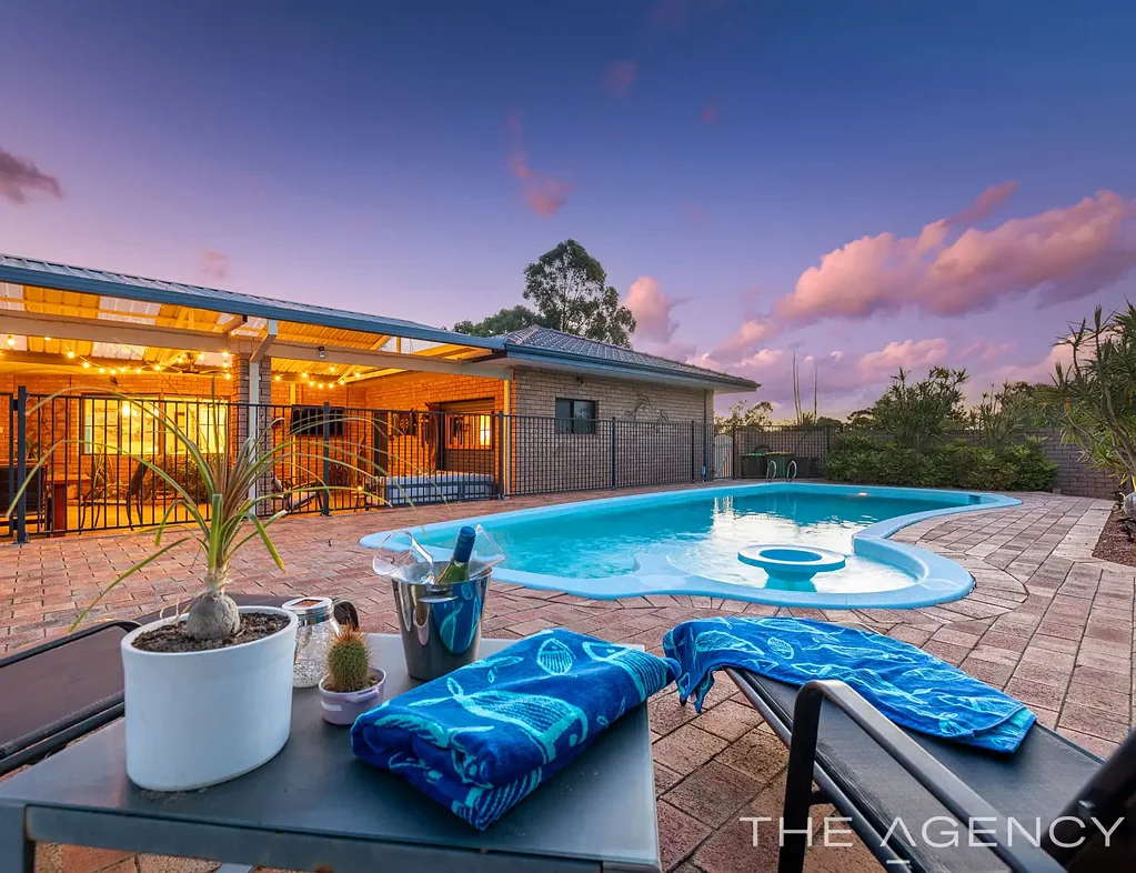 4 Bottega Place, Lesmurdie, WA 6076