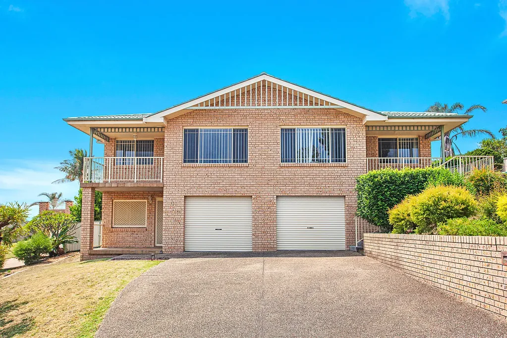 LOW-MAINTENANCE LIVING IN A PRIME BLACKBUTT LOCATION