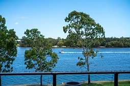 304/313 Bradman Avenue, Maroochydore