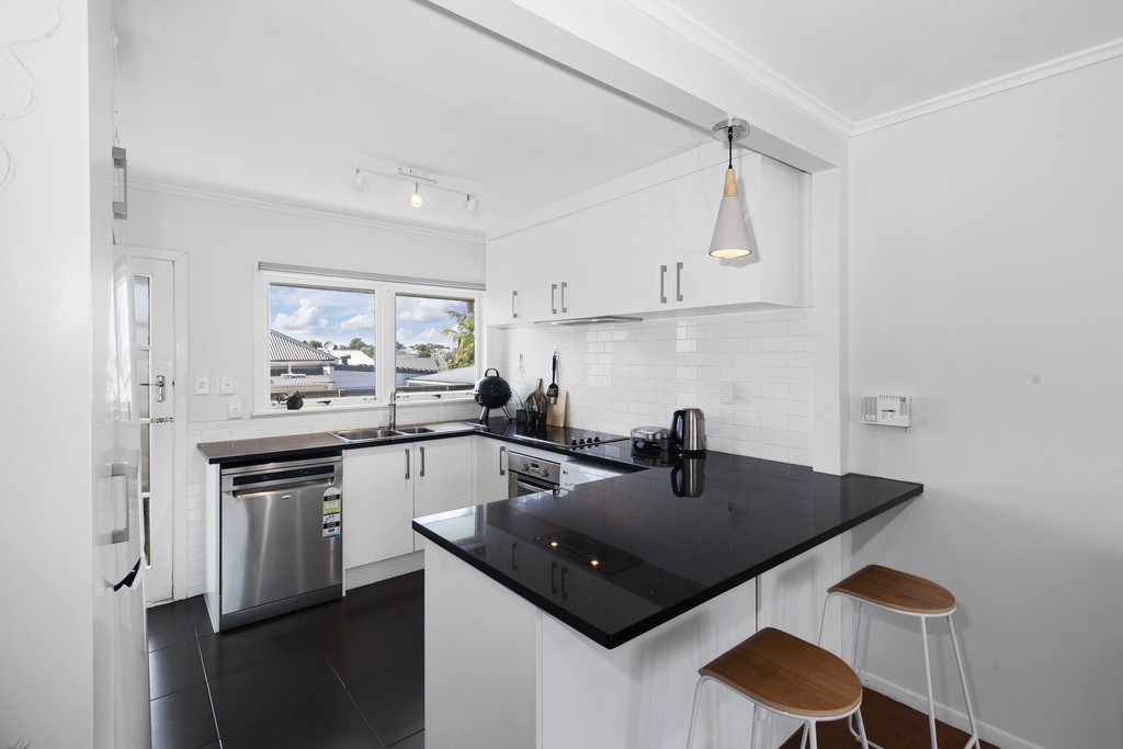 2/13 Creamer Avenue, Belmont, Auckland - North Shore, 2 침실, 1 욕실