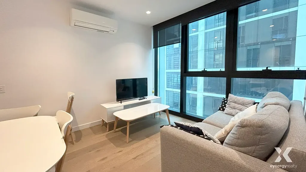 Furnished 2-Bedroom Apartment in Victoria!