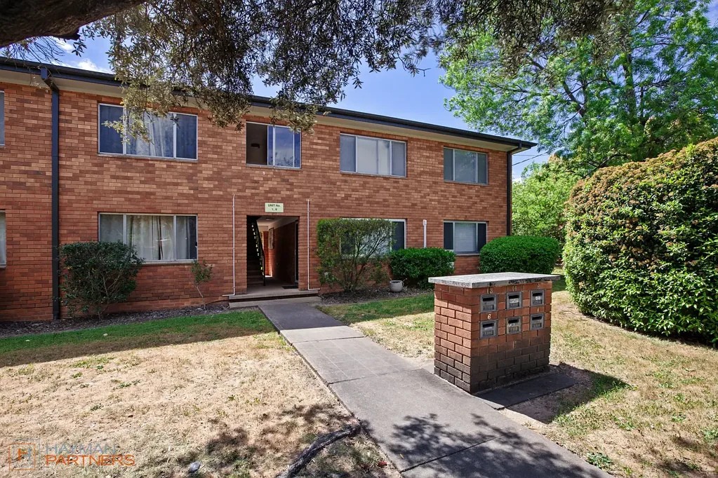 Hughes 2chambre Modern Comfort & Light-Filled Living in Hughes