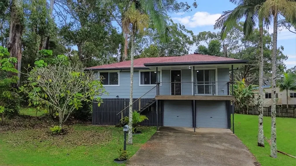 Russell Island 3 Bedroom Bright, Spacious & Welcoming - $539,950