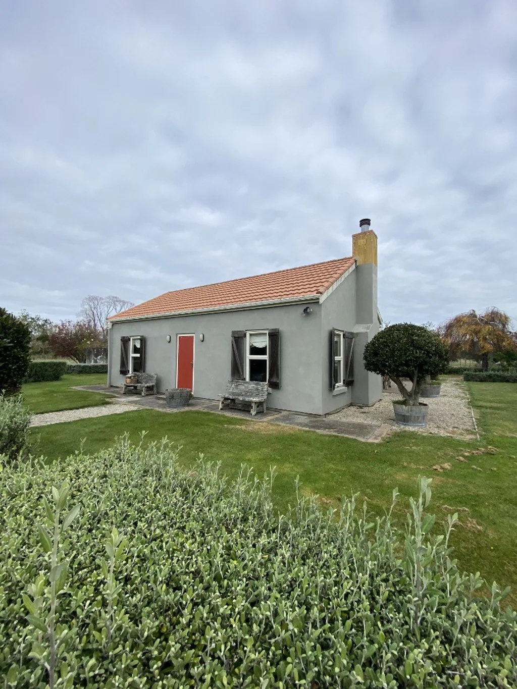 Charming Rural Bungalow - Furnished or Unfurnished