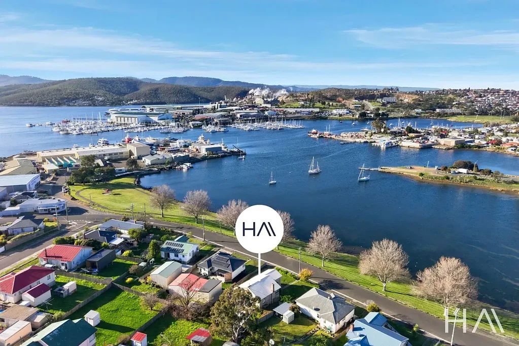 Goodwood 3房  Outstanding Waterside Location