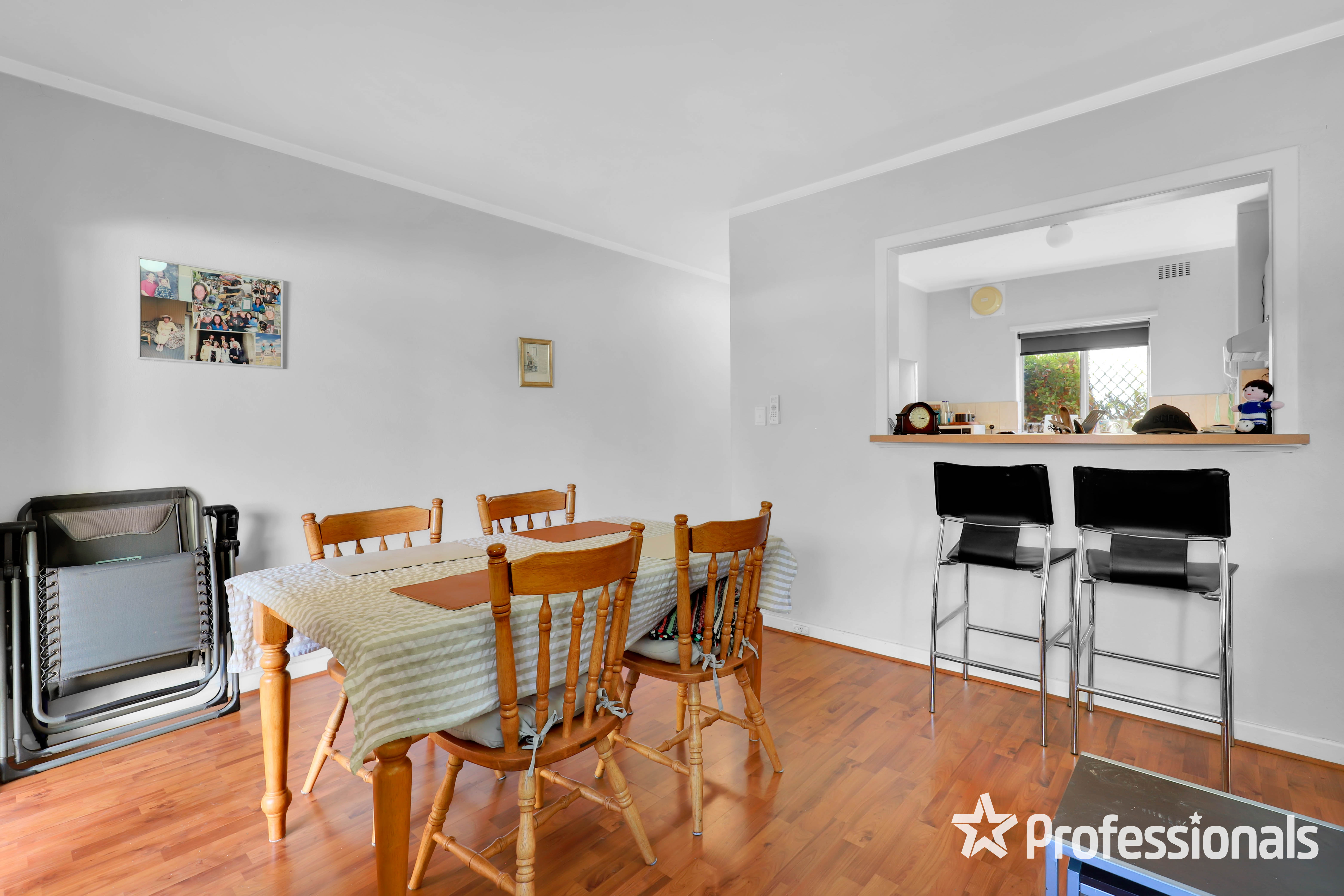 UNIT 1 2 BENJAMIN ST, ARMADALE WA 6112, 0房, 0浴, Unit