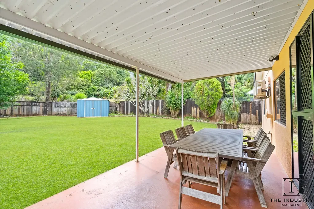 Redlynch 3कमरा Spacious Family Living, Modern Upgrades & No Rear Neighbours!