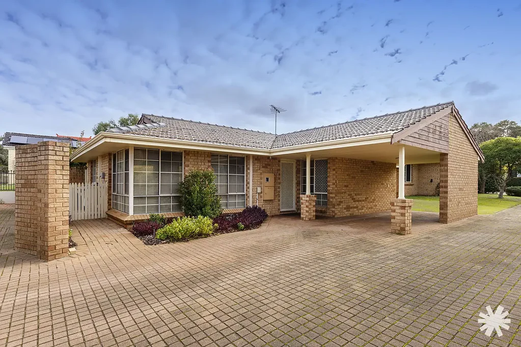 East Victoria Park 3 Slaapkamer WELCOME HOME TO EASY-CARE LIVING IN THE HEART OF EAST VICTORIA PARK