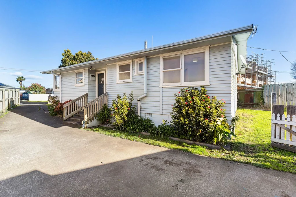 11 Evelyn Street, Papatoetoe, Manukau City, Auckland
