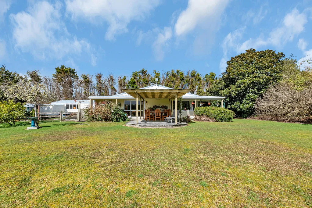 Purua 18 Hectares of Peace and Privacy