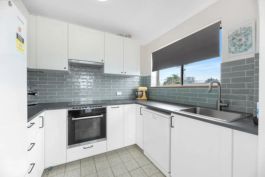 Bright and Spacious Top Level Unit