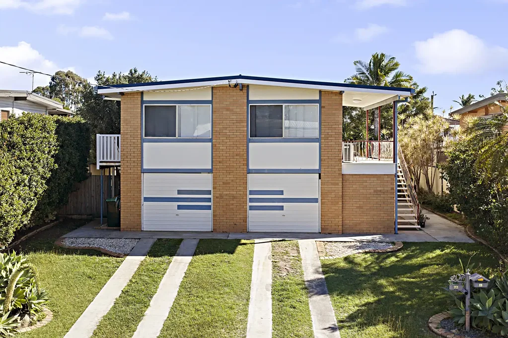 Bald Hills 4房 宽敞584m²地块 便利Bald Hills位置 四卧温馨居所 抛光木地板 全家娱乐空间 Spacious Two-Storey Family Home on 584m² with Room to Grow