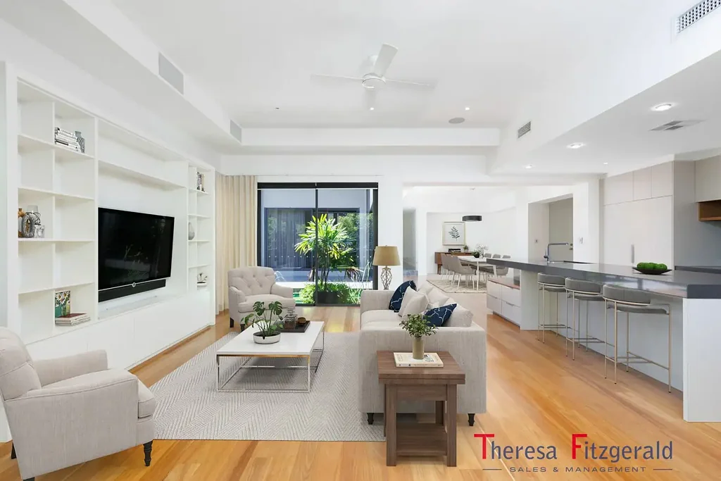 Stunning Executive 4 Bedroom Home