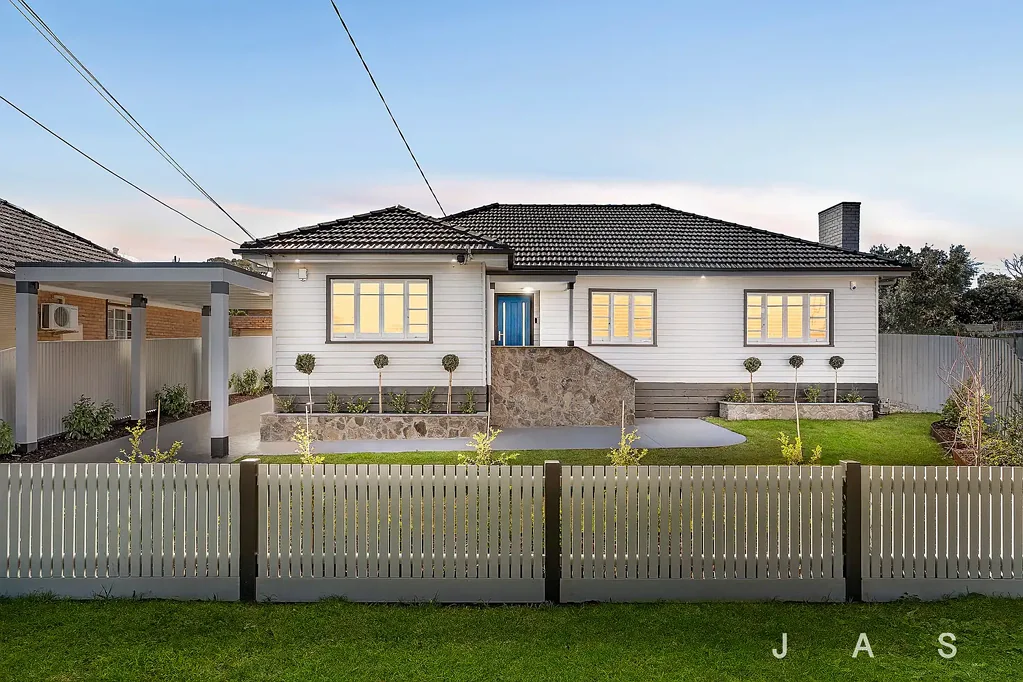 West Footscray 4房  Meticulously Renovated For Sophisticated Family Living