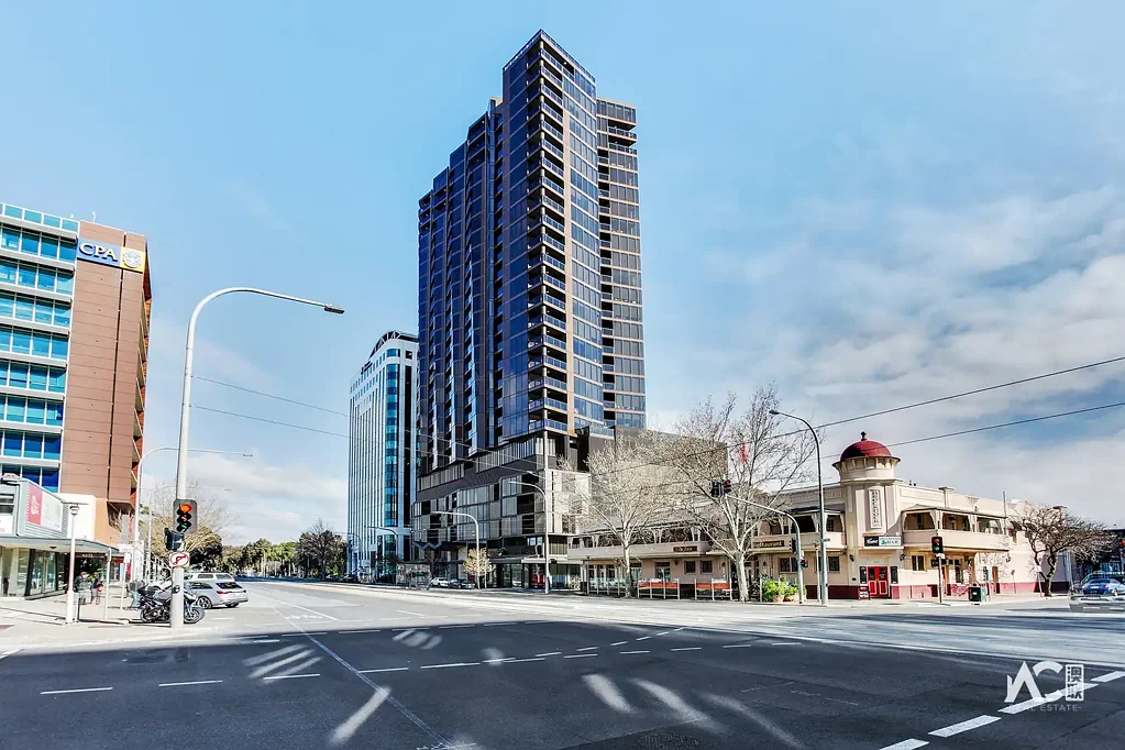 Adelaide 1कमरा Refined City Living with Parkland Views and Carpark
