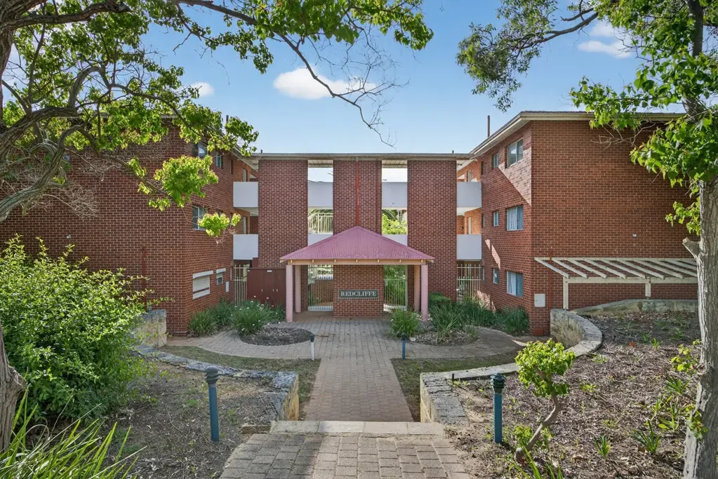 15/14 Canham Way, Orelia, WA 6167