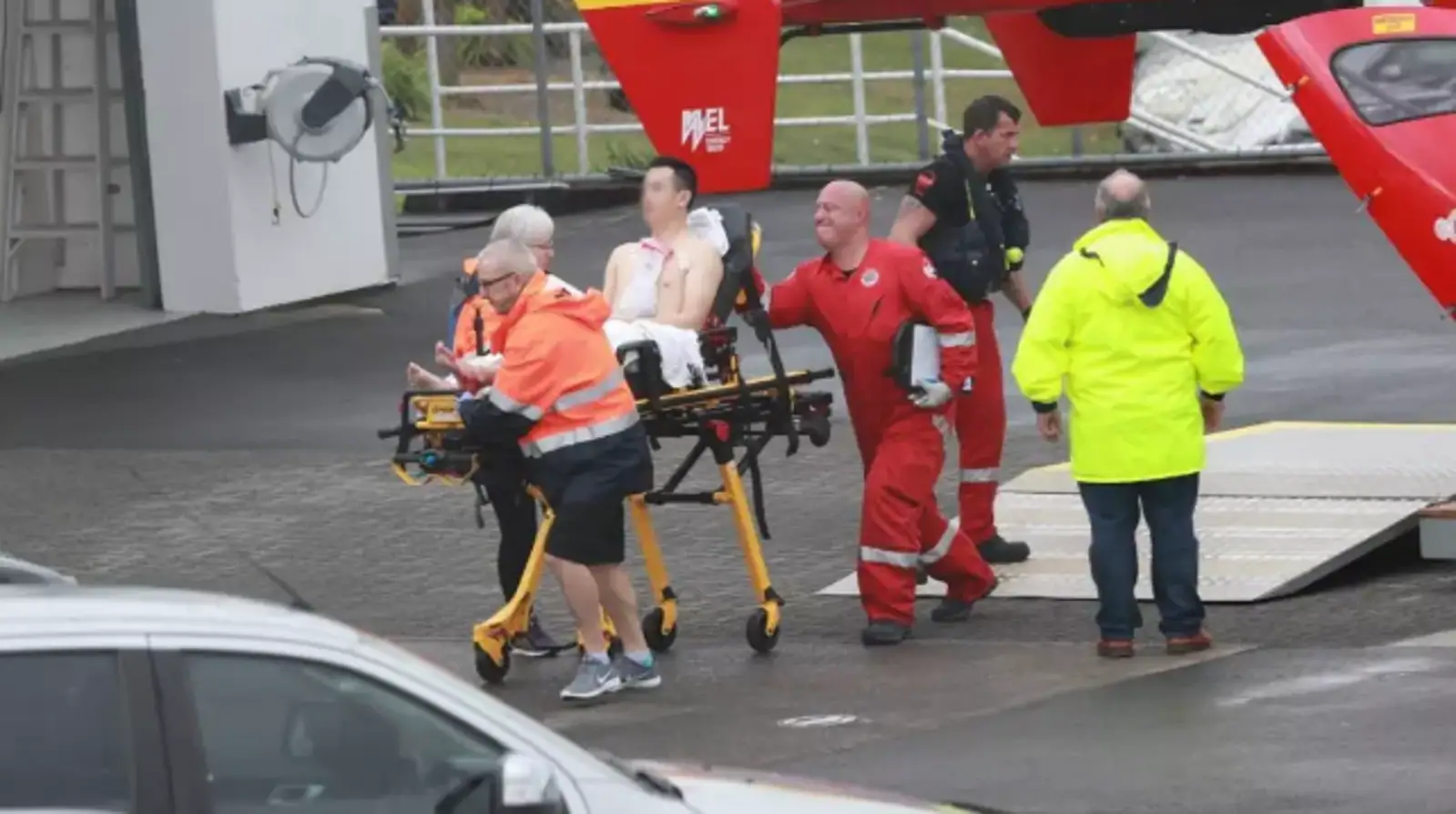 突发！6个中国人死，17伤！华人旅行团巴士发生惨烈车祸！大使馆紧急通报！太惨了！