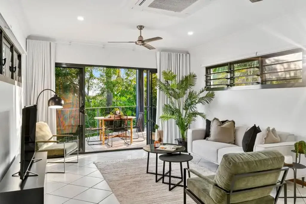Woolner 4ਬੈੱਡਰੂਮ Stunning Elevated Four-Bedroom Home with Park Views and Resort-Style Living