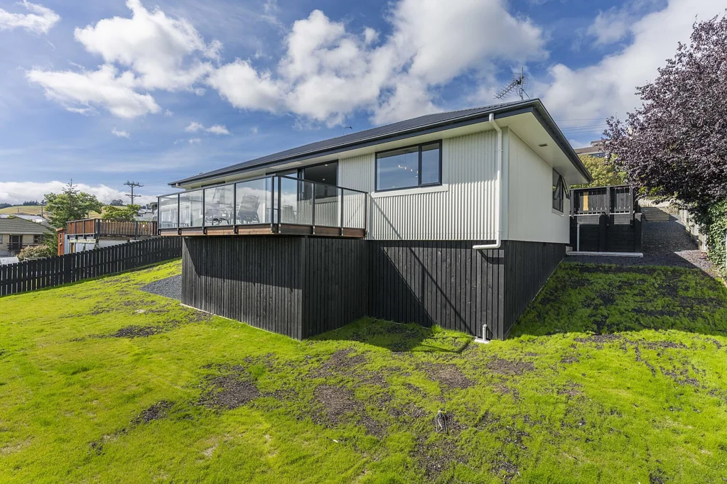 Mosgiel 3ห้องนอน Modern living with elevated views