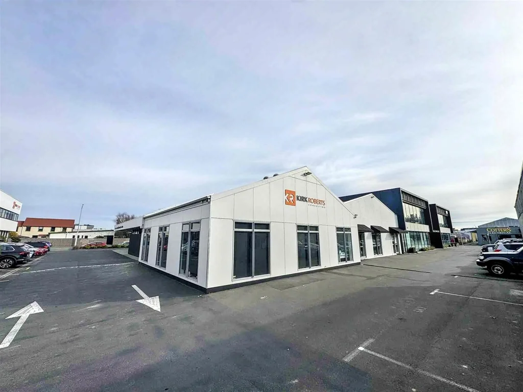 Christchurch Central CBD Fringe Office With Ample Parking