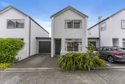 4 Watermill Lane, Millwater