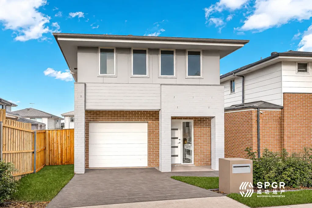 Box Hill 4 Slaapkamer Brand New Turnkey Home | Ready to Move In | Premium Box Hill Location