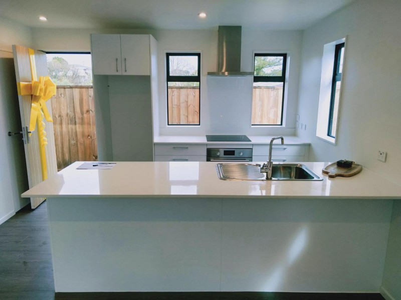 4b Wattle Road, Sunnyvale, Auckland - Waitakere, 2 phòng ngủ, 1 phòng tắm