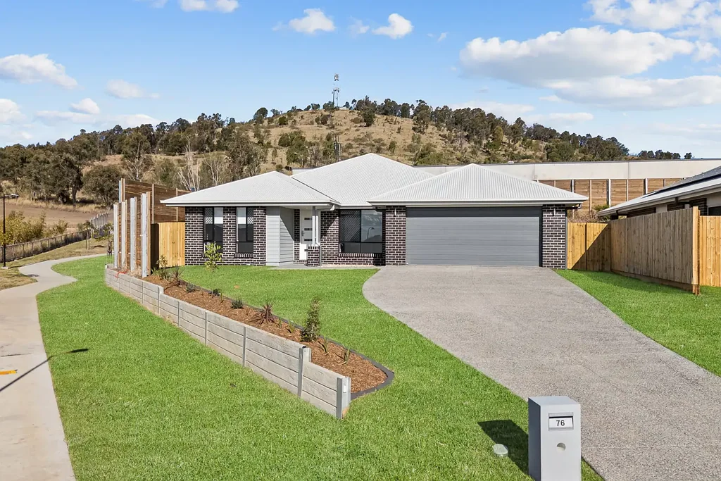Stylish Living in Plainland's Growing Community