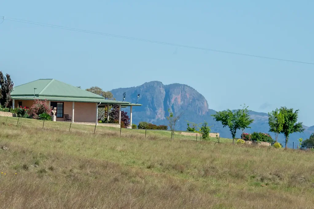 Coonabarabran  Executive Home on 500 acres Retirees Dream