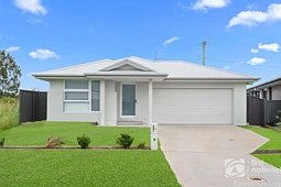 20 Iluka Boulevard, Forster