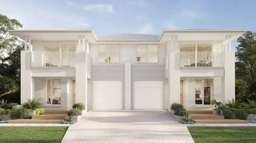Glenfield 4 Bedroom Your Most Dreamed Home awaits within selective School Zone & Just 4 Min Walk to Glenfield Station