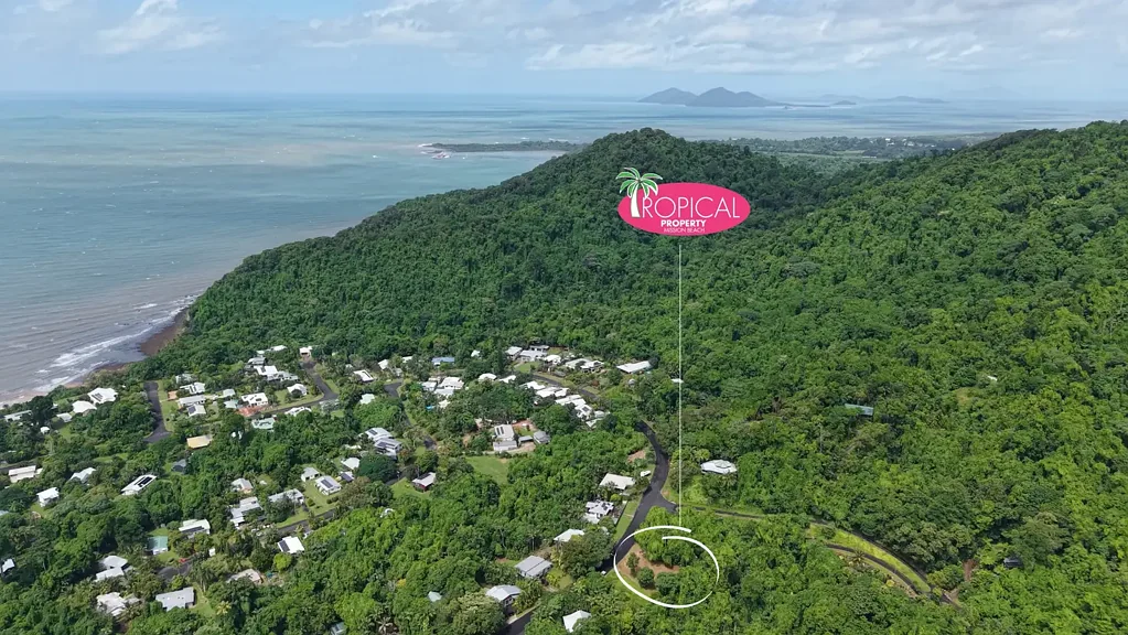 Bingil Bay Secluded Rainforest Sanctuary: Build Your Dream at Bingil Bay !
